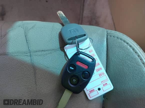 2006 Honda Accord EX-L z VIN 1HGCM66536A063539, wystawiony jako IAAI lot #43019401 z przebiegiem 218 679 mil mil oraz . Historia ofert i sprzedaży dostępna na DreamBid. Obrazek 11.