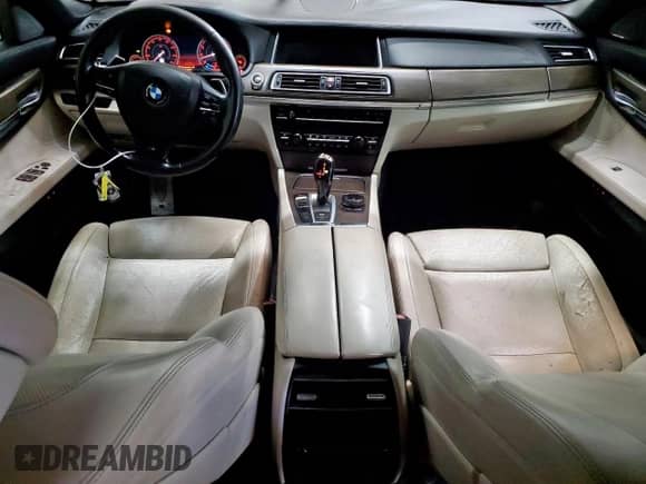 2015 BMW 7 Series 750Li с VIN WBAYE8C55FD780831, выставлен на аукционе Copart как лот 70322985 с пробегом 117 567 миль миль и Чистый • Clean title. История ставок и продаж доступна на DreamBid. Изображение 8.