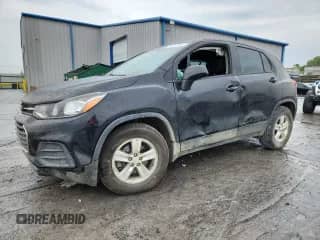 2020 Chevrolet Trax LS with VIN KL7CJKSB3LB085619, listed as a Copart auction lot 82347405 with 100,292 mi miles and Salvage title. Bid and sale history available at DreamBid. Image 1.