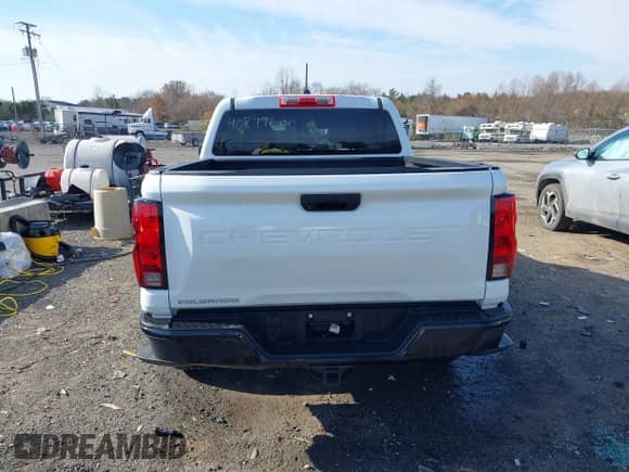 2023 Chevrolet Colorado 2WD Work Truck с VIN 1GCPSBEK8P1201275, выставлен на аукционе IAAI как лот 40877600 с пробегом 20 053 миль миль и . История ставок и продаж доступна на DreamBid. Изображение 16.