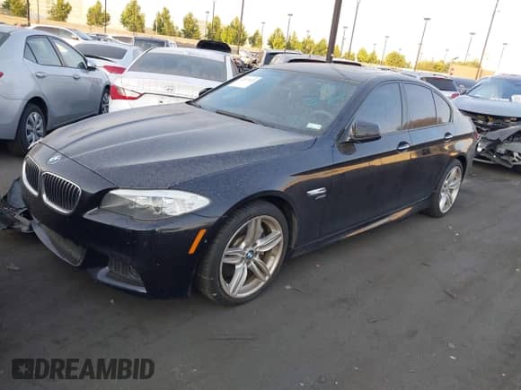 2012 BMW 5 Series 535i xDrive с VIN WBAFU7C53CDU60522, выставлен на аукционе IAAI как лот 42872655 с пробегом Не указан миль и . История ставок и продаж доступна на DreamBid. Изображение 2.