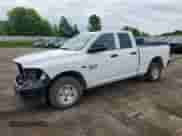 2023 Ram 1500 Tradesman z VIN 1C6RR7FT2PS537210, wystawiony jako Copart lot #56388985 z przebiegiem 62 140 mil mil oraz Czysty tytuł • Clean title. Historia ofert i sprzedaży dostępna na DreamBid. Obrazek 1.