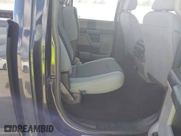 2019 Ford F-150 XL z VIN 1FTEW1CB6KKE32302, wystawiony jako IAAI lot #43473871 z przebiegiem 65 059 mil mil oraz . Historia ofert i sprzedaży dostępna na DreamBid. Obrazek 8.