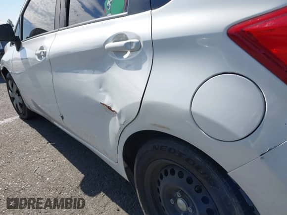 2014 Nissan Note SV z VIN 3N1CE2CP1EL427364, wystawiony jako IAAI lot #42678715 z przebiegiem 106 850 mil mil oraz . Historia ofert i sprzedaży dostępna na DreamBid. Obrazek 20.