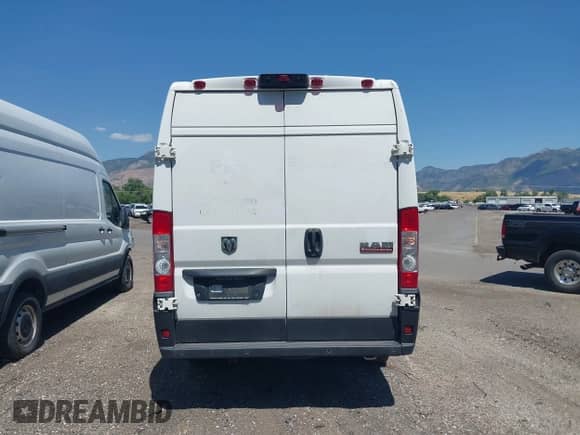 2021 Ram ProMaster Cargo с VIN 3C6MRVJG1ME518462, выставлен на аукционе IAAI как лот 42532390 с пробегом 80 665 миль миль и . История ставок и продаж доступна на DreamBid. Изображение 16.