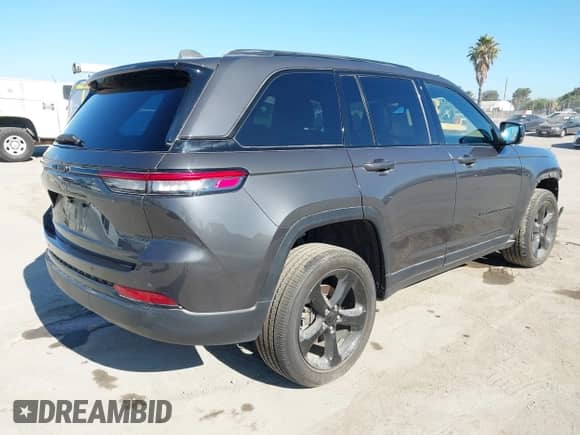 2023 Jeep Grand Cherokee Altitude с VIN 1C4RJHAG7PC545975, выставлен на аукционе IAAI как лот 42183342 с пробегом 21 836 миль миль и . История ставок и продаж доступна на DreamBid. Изображение 4.