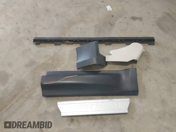 2014 Land Rover Range Rover Sport HSE with VIN SALWR2VF8EA308231, listed as a IAAI auction lot 42826551 with 120,443 mi miles and . Bid and sale history available at DreamBid. Image 12.