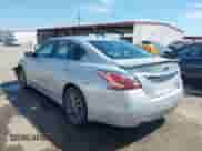 2015 Nissan Altima S z VIN 1N4AL3APXFN920440, wystawiony jako IAAI lot #43361458 z przebiegiem 141 794 mil mil oraz . Historia ofert i sprzedaży dostępna na DreamBid. Obrazek 3.