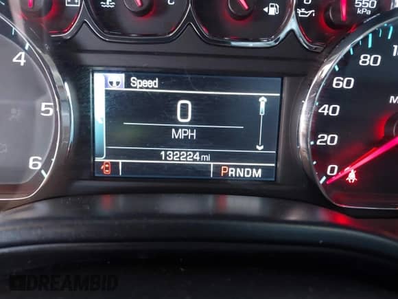 2014 Chevrolet Silverado 1500 LT z VIN 3GCUKREC8EG257977, wystawiony jako IAAI lot #42699776 z przebiegiem 132 224 mil mil oraz . Historia ofert i sprzedaży dostępna na DreamBid. Obrazek 15.