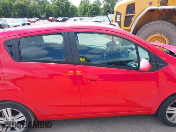 2013 Chevrolet Spark LS с VIN KL8CB6S98DC511717, выставлен на аукционе IAAI как лот 42813362 с пробегом 198 683 миль миль и . История ставок и продаж доступна на DreamBid. Изображение 13.