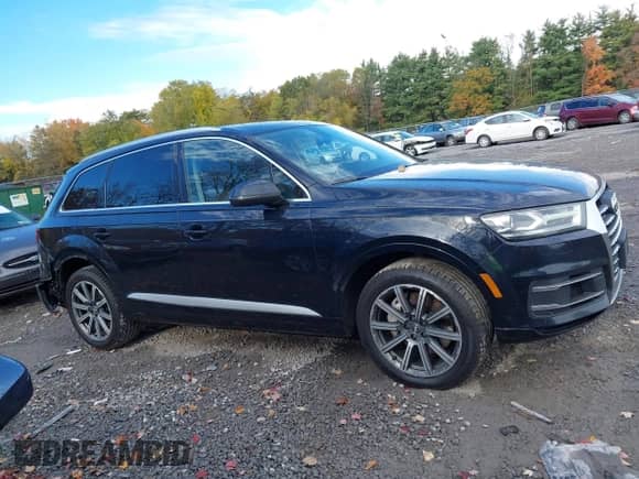 2017 Audi Q7 Premium Plus with VIN WA1LAAF79HD039351, listed as a IAAI auction lot 43472276 with 115,940 mi miles and . Bid and sale history available at DreamBid. Image 13.