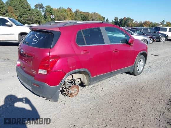 2015 Chevrolet Trax LT с VIN KL7CJRSB1FB097748, выставлен на аукционе IAAI как лот 43120076 с пробегом 178 600 миль миль и . История ставок и продаж доступна на DreamBid. Изображение 4.