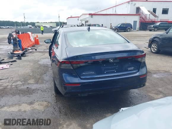 2025 Honda Accord Touring with VIN 1HGCY2F85SA034321, listed as a IAAI auction lot 43047648 with 4,091 mi miles and . Bid and sale history available at DreamBid. Image 16.