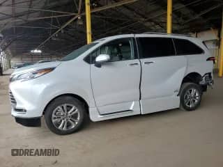2023 Toyota Sienna Platinum с VIN 5TDESKFC4PS095831, выставлен на аукционе Copart как лот 55919975 с пробегом 6 626 миль миль и Списание • Salvage title. История ставок и продаж доступна на DreamBid. Изображение 1.