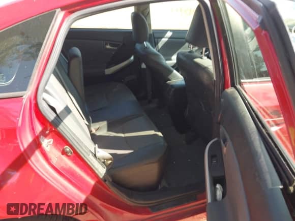 2013 Toyota Prius Two z VIN JTDKN3DU3D5657005, wystawiony jako IAAI lot #43245997 z przebiegiem 277 362 mil mil oraz . Historia ofert i sprzedaży dostępna na DreamBid. Obrazek 8.