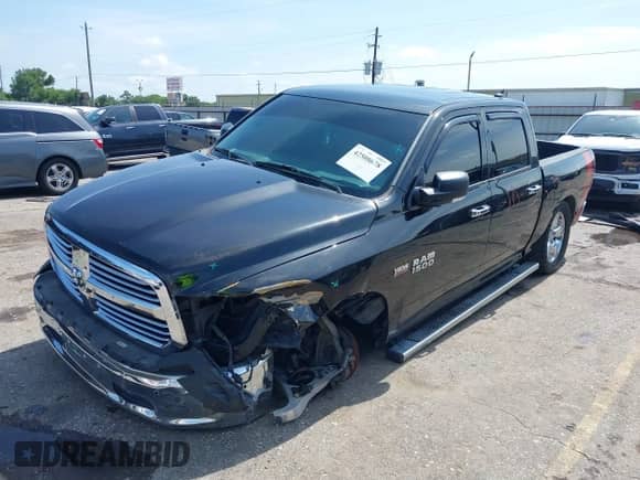 2017 Ram 1500 Big Horn z VIN 1C6RR6LTXHS639452, wystawiony jako IAAI lot #42508678 z przebiegiem 132 436 mil mil oraz . Historia ofert i sprzedaży dostępna na DreamBid. Obrazek 18.