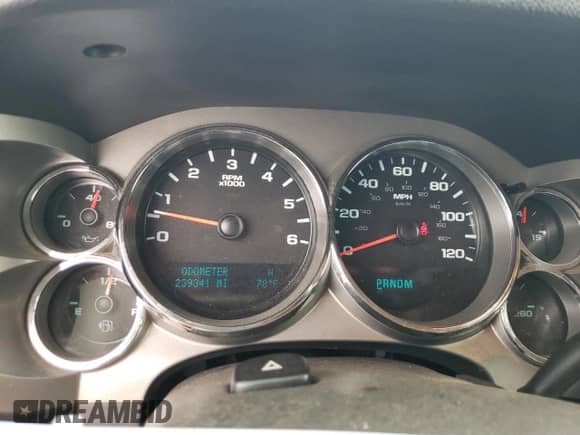 2010 GMC Sierra 1500 SLE с VIN 1GTSKVE3XAZ289856, выставлен на аукционе Copart как лот 68783435 с пробегом 239 341 миль миль и Чистый • Clean title. История ставок и продаж доступна на DreamBid. Изображение 9.