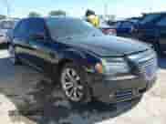 2014 Chrysler 300 S с VIN 2C3CCABG8EH380393, выставлен на аукционе IAAI как лот 42991624 с пробегом 110 308 миль миль и . История ставок и продаж доступна на DreamBid. Изображение 1.