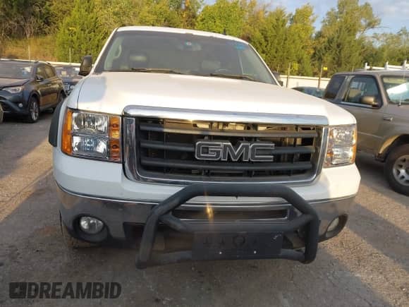 2011 GMC Sierra 1500 SLE z VIN 3GTP2VE35BG224680, wystawiony jako IAAI lot #43356809 z przebiegiem 744 412 mil mil oraz . Historia ofert i sprzedaży dostępna na DreamBid. Obrazek 12.