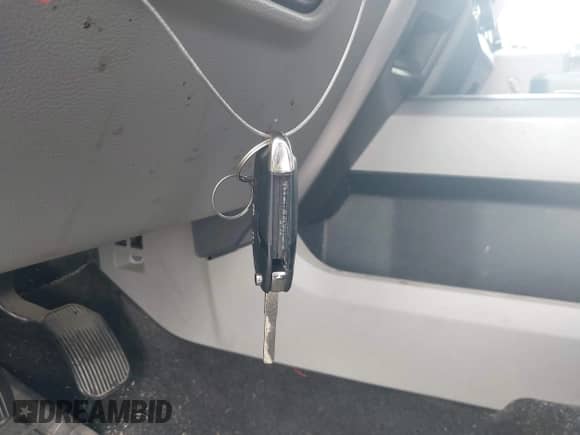 2017 Ford F-150 XL with VIN 1FTEW1CP9HKD69152, listed as a IAAI auction lot 43525634 with 205,490 mi miles and . Bid and sale history available at DreamBid. Image 11.