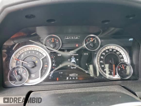 2015 Ram 1500 Big Horn z VIN 1C6RR6LT3FS685895, wystawiony jako Copart lot #81725565 z przebiegiem 158 250 mil mil oraz Szkoda całkowita • Salvage title. Historia ofert i sprzedaży dostępna na DreamBid. Obrazek 9.