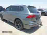 2023 Volkswagen Tiguan SE R-Line Black с VIN 3VVCB7AX7PM002428, выставлен на аукционе IAAI как лот 42510090 с пробегом 31 362 миль миль и . История ставок и продаж доступна на DreamBid. Изображение 3.