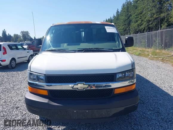2006 Chevrolet Express Cargo z VIN 1GCGG25V261196973, wystawiony jako IAAI lot #42815535 z przebiegiem 224 942 mil mil oraz . Historia ofert i sprzedaży dostępna na DreamBid. Obrazek 12.