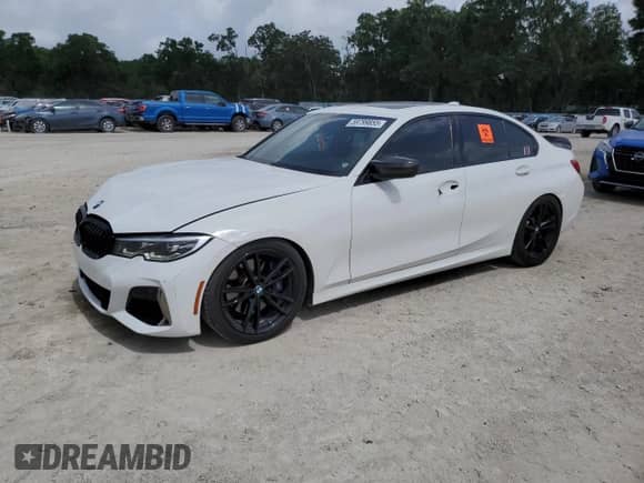 2020 BMW 3 Series M340i z VIN 3MW5U7J0XL8B26276, wystawiony jako Copart lot #59799855 z przebiegiem 84 068 mil mil oraz Szkoda całkowita • Salvage title. Historia ofert i sprzedaży dostępna na DreamBid. Obrazek 1.