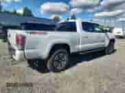 2023 Toyota Tacoma SR5 z VIN 3TYDZ5BN1PT034909, wystawiony jako Copart lot #64329705 z przebiegiem 28 128 mil mil oraz Szkoda całkowita • Salvage title. Historia ofert i sprzedaży dostępna na DreamBid. Obrazek 3.