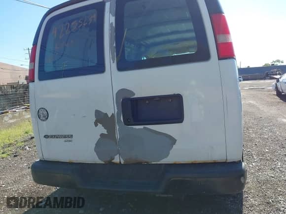 2008 Chevrolet City Express Cargo с VIN 1GCFH154X81217811, выставлен на аукционе IAAI как лот 42255639 с пробегом 198 721 миль миль и . История ставок и продаж доступна на DreamBid. Изображение 14.