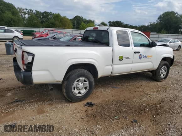 2022 Toyota Tacoma SR z VIN 3TYRX5GN4NT058400, wystawiony jako Copart lot #81183575 z przebiegiem 47 473 mil mil oraz Szkoda całkowita • Salvage title. Historia ofert i sprzedaży dostępna na DreamBid. Obrazek 3.