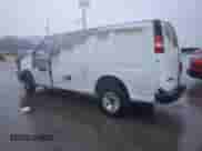 2017 Chevrolet Express Cargo с VIN 1GCWGAFF4H1298596, выставлен на аукционе Copart как лот 44690105 с пробегом Не указан миль и Списание • Salvage title. История ставок и продаж доступна на DreamBid. Изображение 2.
