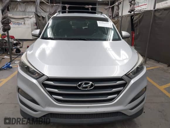 2017 Hyundai Tucson SE with VIN KM8J33A4XHU418628, listed as a IAAI auction lot 42991252 with 96,322 mi miles and . Bid and sale history available at DreamBid. Image 12.