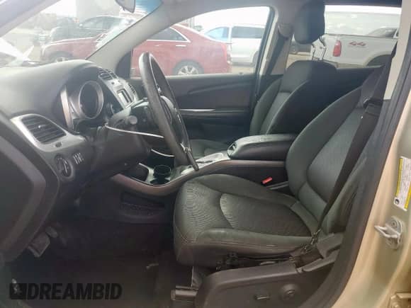 2011 Dodge Journey Mainstreet с VIN 3D4PH1FG0BT567951, выставлен на аукционе Copart как лот 81799025 с пробегом 174 798 миль миль и Списание • Salvage title. История ставок и продаж доступна на DreamBid. Изображение 7.