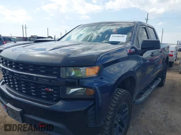 2020 Chevrolet Silverado 1500 Custom Trail Boss with VIN 3GCPYCEF7LG236294, listed as a IAAI auction lot 42688696 with 111,263 mi miles and . Bid and sale history available at DreamBid. Image 2.