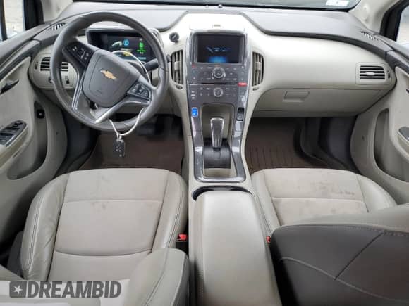 2015 Chevrolet Volt z VIN 1G1RD6E48FU138650, wystawiony jako Copart lot #75890063 z przebiegiem 171 114 mil mil oraz . Historia ofert i sprzedaży dostępna na DreamBid. Obrazek 8.