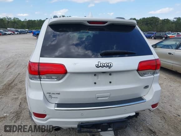 2018 Jeep Grand Cherokee Overland with VIN 1C4RJFCT4JC431275, listed as a IAAI auction lot 41931665 with 99,097 mi miles and . Bid and sale history available at DreamBid. Image 16.