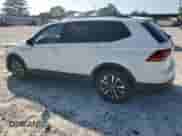 2022 Volkswagen Tiguan S с VIN 3VV1B7AX1NM130832, выставлен на аукционе Copart как лот 65214825 с пробегом 22 434 миль миль и Списание • Salvage title. История ставок и продаж доступна на DreamBid. Изображение 2.