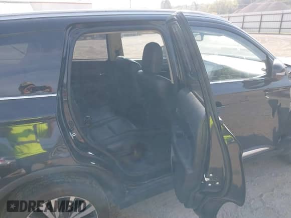 2020 Mitsubishi Outlander ES с VIN JA4AZ3A36LZ028898, выставлен на аукционе IAAI как лот 43184230 с пробегом 125 998 миль миль и . История ставок и продаж доступна на DreamBid. Изображение 8.