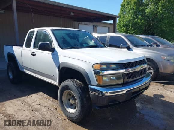 2006 Chevrolet Colorado Work Truck z VIN 1GCDT198768259425, wystawiony jako IAAI lot #42027020 z przebiegiem 188 646 mil mil oraz . Historia ofert i sprzedaży dostępna na DreamBid. Obrazek 1.
