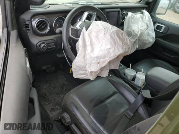 2021 Jeep Wrangler Unlimited Sahara Altitude z VIN 1C4HJXEN3MW668178, wystawiony jako Copart lot #53570985 z przebiegiem Nie podano mil oraz Szkoda całkowita • Salvage title. Historia ofert i sprzedaży dostępna na DreamBid. Obrazek 8.