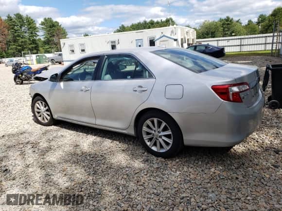 2014 Toyota Camry SE with VIN 4T1BK1FK9EU543683, listed as a Copart auction lot 70339805 with Not provided miles and Salvage title. Bid and sale history available at DreamBid. Image 2.