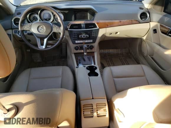 2014 Mercedes-Benz C 250 Sport with VIN WDDGF4HB1EA966388, listed as a Copart auction lot 46436025 with 76,894 mi miles and Clean title. Bid and sale history available at DreamBid. Image 8.