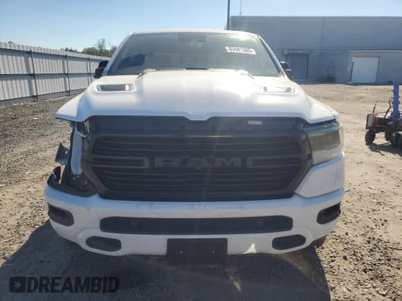 2021 Ram 1500 Laramie z VIN 1C6SRFJT3MN613787, wystawiony jako Copart lot #85681385 z przebiegiem Nie podano mil oraz Szkoda całkowita • Salvage title. Historia ofert i sprzedaży dostępna na DreamBid. Obrazek 5.