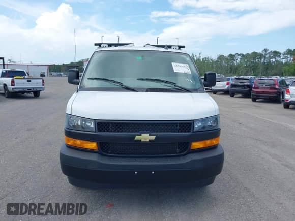 2023 Chevrolet Express Cargo с VIN 1GCWGAFP5P1217550, выставлен на аукционе IAAI как лот 42383684 с пробегом 9 673 миль миль и . История ставок и продаж доступна на DreamBid. Изображение 12.