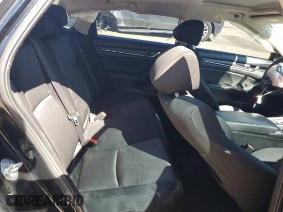 2018 Honda Accord EX z VIN 1HGCV1F49JA241065, wystawiony jako Copart lot #86528305 z przebiegiem 68 938 mil mil oraz Szkoda całkowita • Salvage title. Historia ofert i sprzedaży dostępna na DreamBid. Obrazek 10.