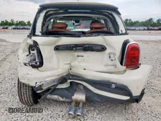 2022 MINI Hardtop Cooper S with VIN WMW53DH09N2R81558, listed as a Copart auction lot 59386755 with 38,576 mi miles and Salvage title. Bid and sale history available at DreamBid. Image 6.