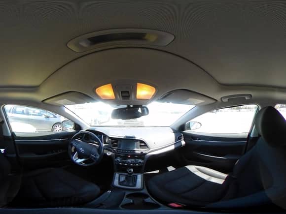 2019 Hyundai Elantra Value Edition z VIN KMHD84LF0KU761622, wystawiony jako IAAI lot #42300029 z przebiegiem 88 785 mil mil oraz . Historia ofert i sprzedaży dostępna na DreamBid. Obrazek 18.