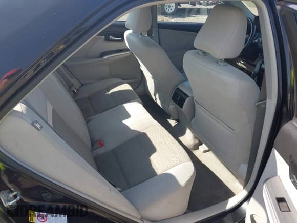 2013 Toyota Camry LE z VIN 4T1BD1FK1DU071049, wystawiony jako IAAI lot #42832003 z przebiegiem 156 477 mil mil oraz . Historia ofert i sprzedaży dostępna na DreamBid. Obrazek 8.