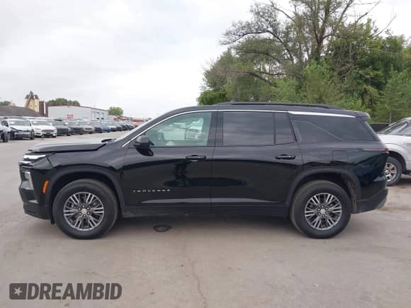 2025 Chevrolet Traverse AWD LT z VIN 1GNEVGRS6SJ144693, wystawiony jako IAAI lot #43160982 z przebiegiem 26 364 mil mil oraz . Historia ofert i sprzedaży dostępna na DreamBid. Obrazek 14.